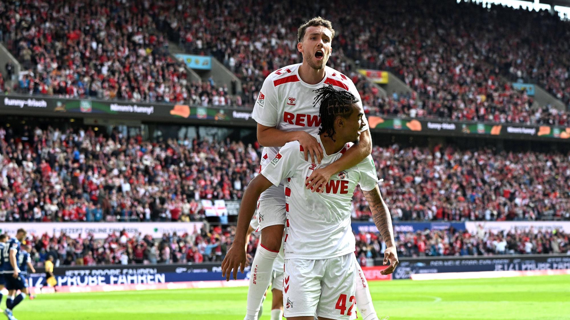 LKölner Torschützen: Luca Waldschmidt (oben) Damion Downs sorgten für die 3:0-Führung gegen Karlsruhe.