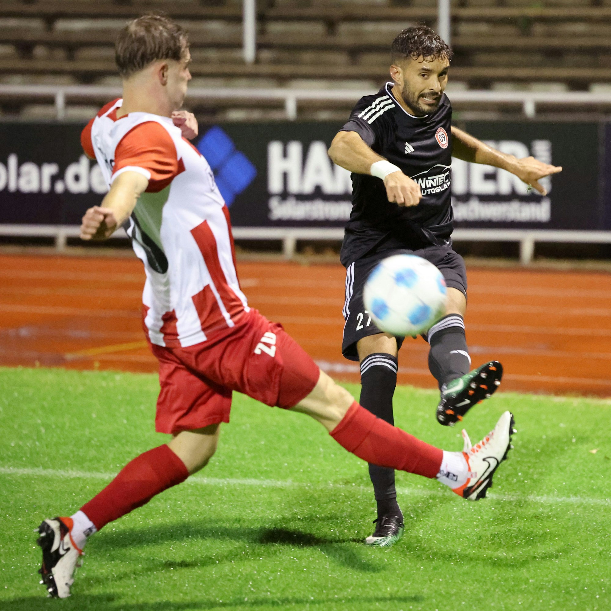 Saif Eddine Ayadi im Zweikampf