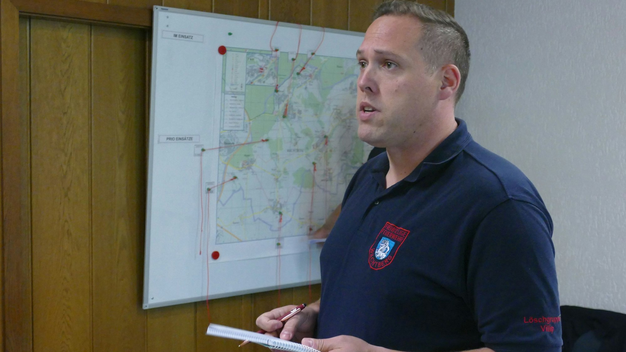 Lagebesprechung mit einem Update zum Wetter.