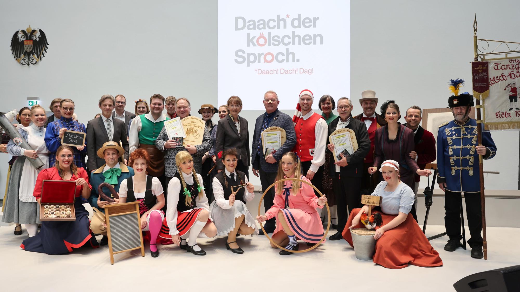 Beim „Daach der kölschen Sproch“ wurden im Kölner Rathaus die Preisträger des Lehrer-Welsch-Preises geehrt.