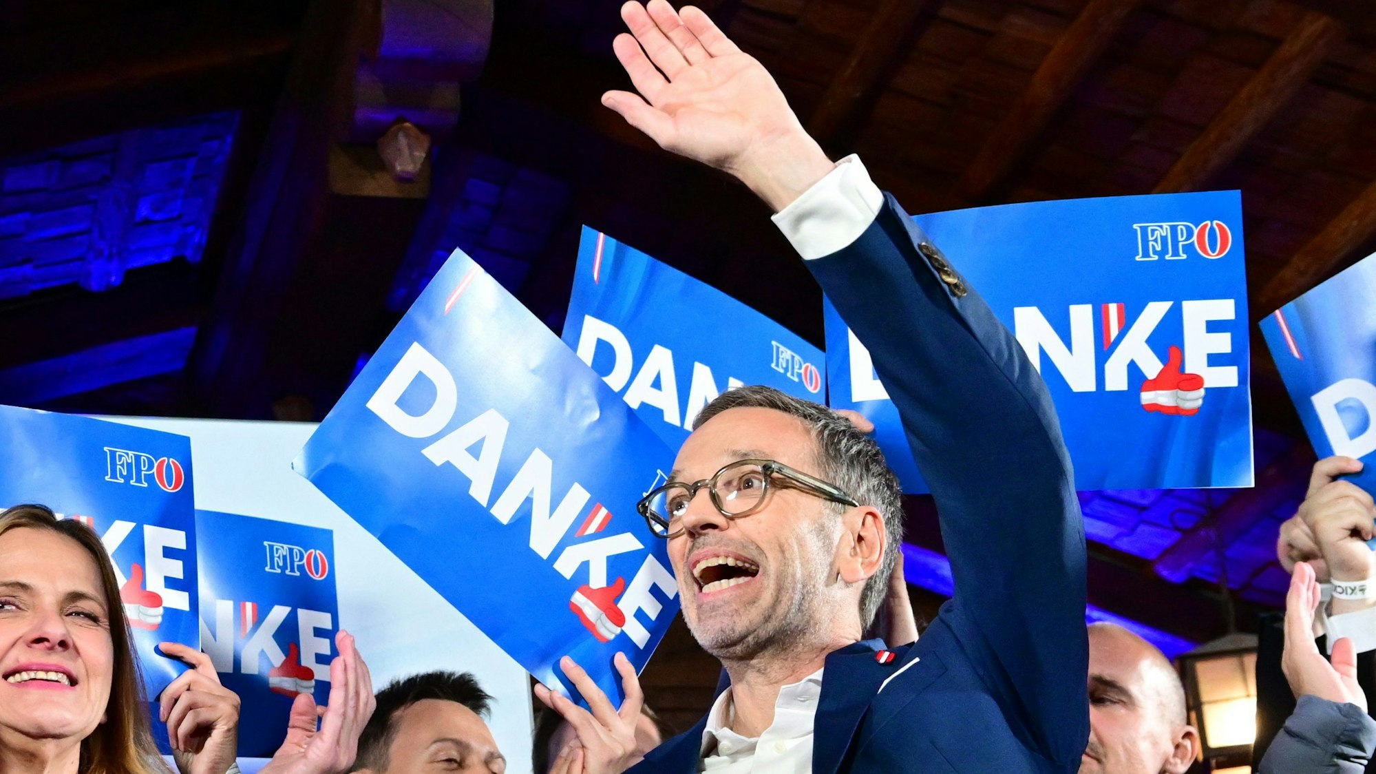 Wien: FPÖ-Chef Herbert Kickl Herbert Kickl (FPÖ) feiert bei der FPÖ Wahlparty im Rahmen der Nationalratswahl in Wien.