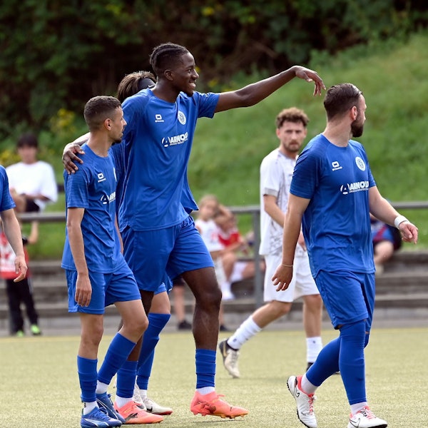 18.08.2024, Fussball-Pokal-FC Pesch-Deutz 05
mitte: Emmanuel Clinton Williams (Pesch)
Foto: Uli Herhaus