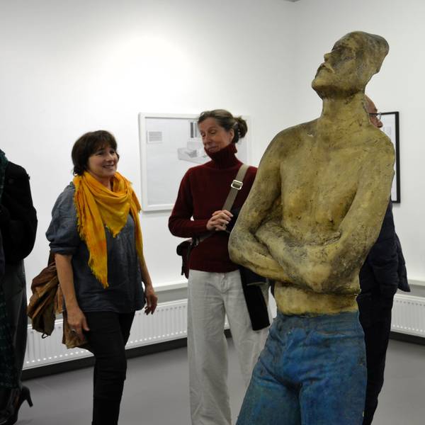 Die Ausstellung „Mensch“ wird bis zum 27. Oktober im Kunsthaus Troisdorf gezeigt.
Vielbeachtet: „Blue Jeans“ von Dierk Engelken