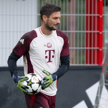 Torwart Sven Ulreich in Aktion.