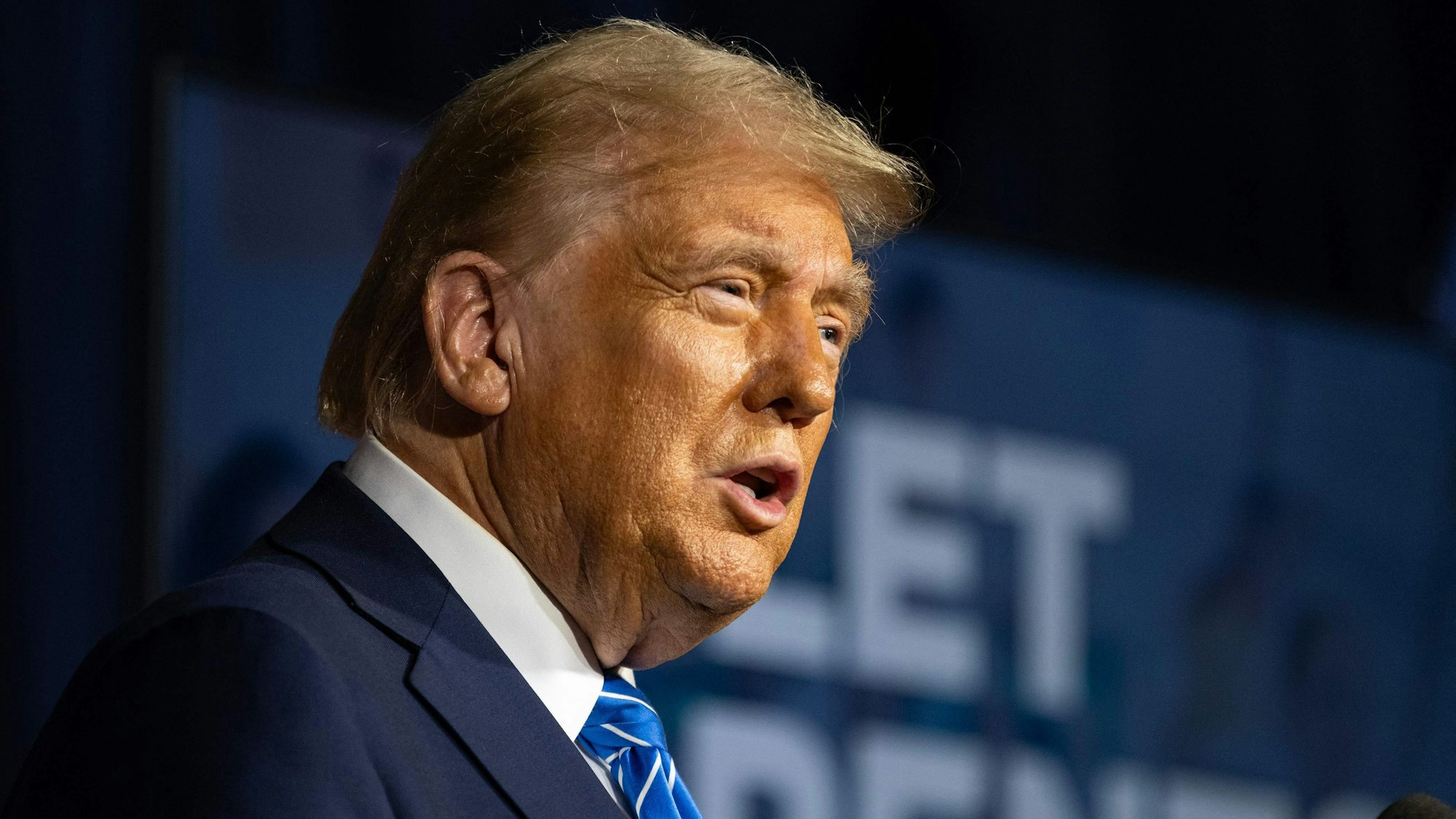 MILWAUKEE, WISCONSIN - OCTOBER 1: Former President and Republican Presidential nominee Donald Trump speaks at a press conference in the Discovery Center on October 1, 2024 in Milwaukee, Wisconsin. Trump spoke to reporters about citizens being able to choose their own schools and promises he would keep if elected. Jim Vondruska/Getty Images/AFP (Photo by Jim Vondruska / GETTY IMAGES NORTH AMERICA / Getty Images via AFP)
