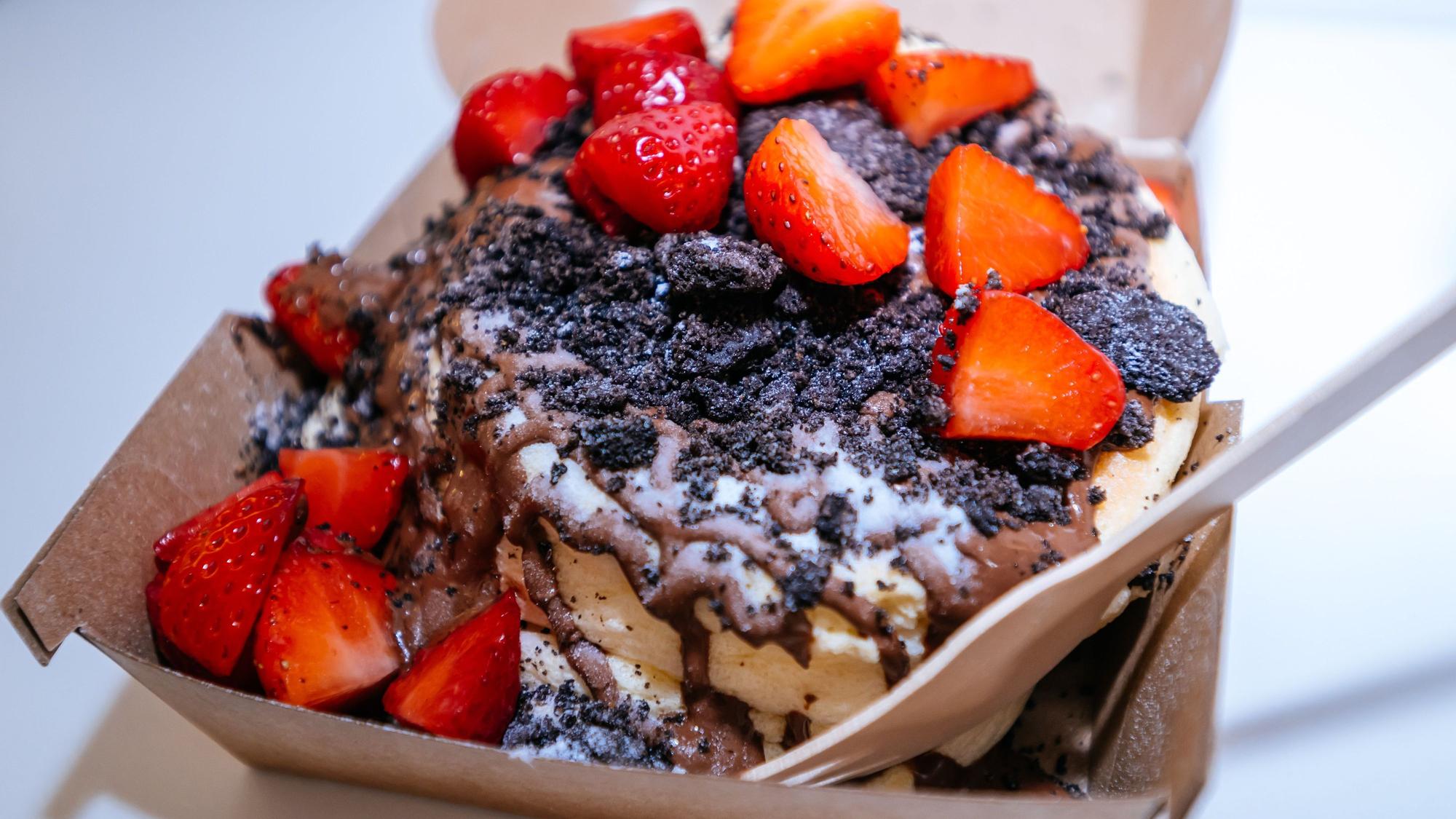 Die Pancake-Variante mit Nutella und Erdbeeren.