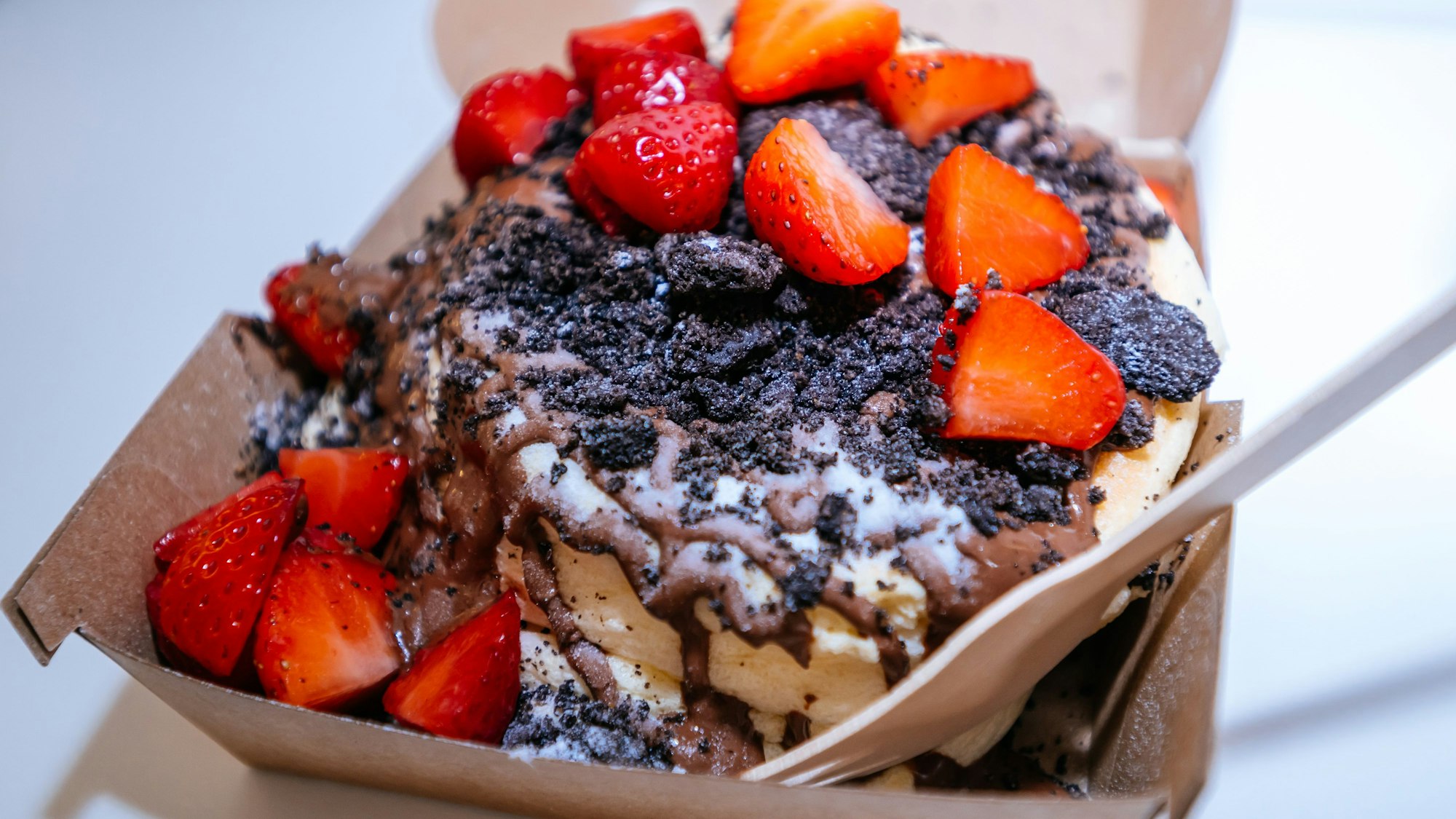 Die Pancake-Variante mit Nutella und Erdbeeren.