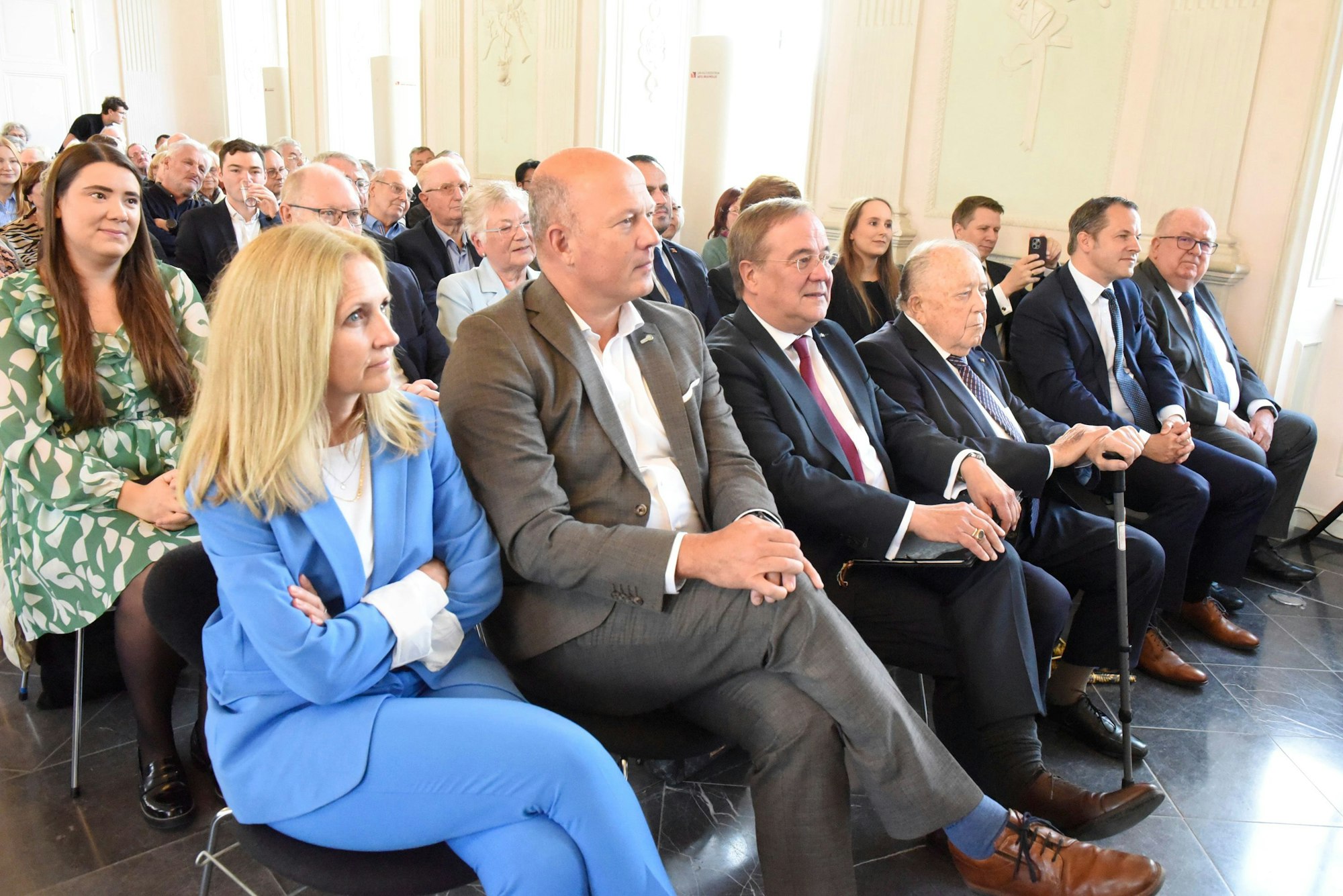 135 Gäste waren zum Feierstunde anlässlich des Tages der deutschen Einheit in den Kaisersaal gekommen, unter ihnen Landrat Frank Rock und der CDU-Ehrenvorsitzende Bernhard Worms.