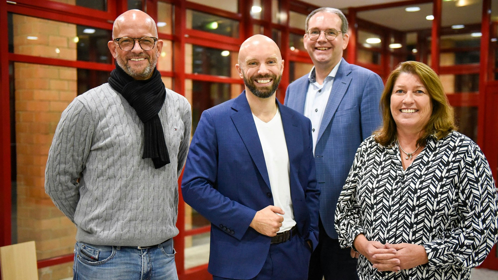 Zu sehen sind Ralph Bombis, Christian Pohlmann, Karin Ostendorf und Stefan Westerschulze.