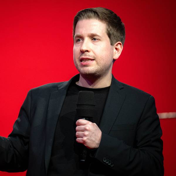 Kevin Kühnert, SPD-Generalsekretär, spricht bei einer Festveranstaltung der SPD Bremen zum 160-jährigen Bestehen.