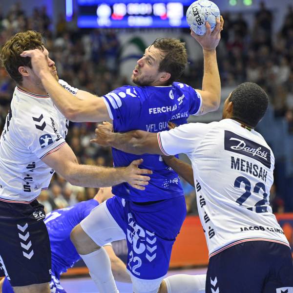 VfL-Handballer Kentin Mahe in einer Spielsituation.