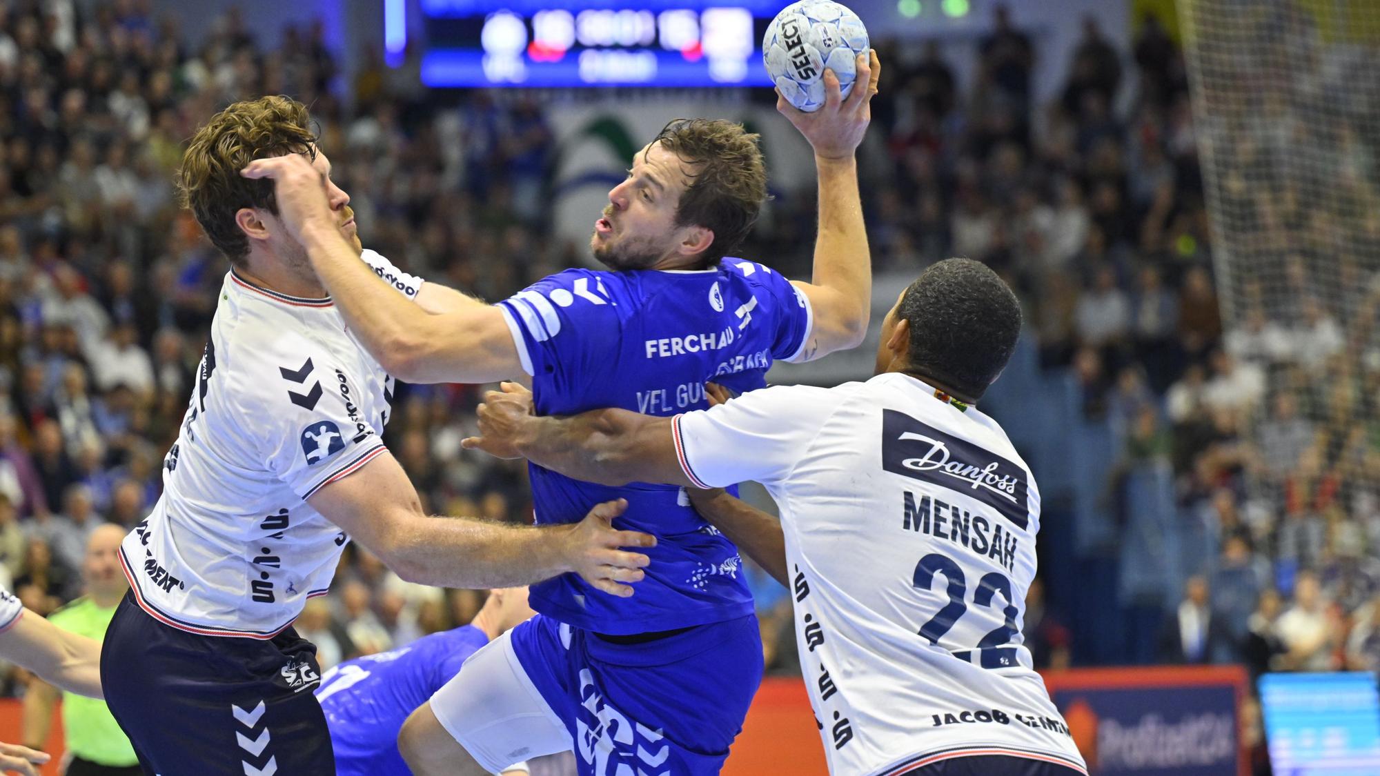 VfL-Handballer Kentin Mahe in einer Spielsituation.