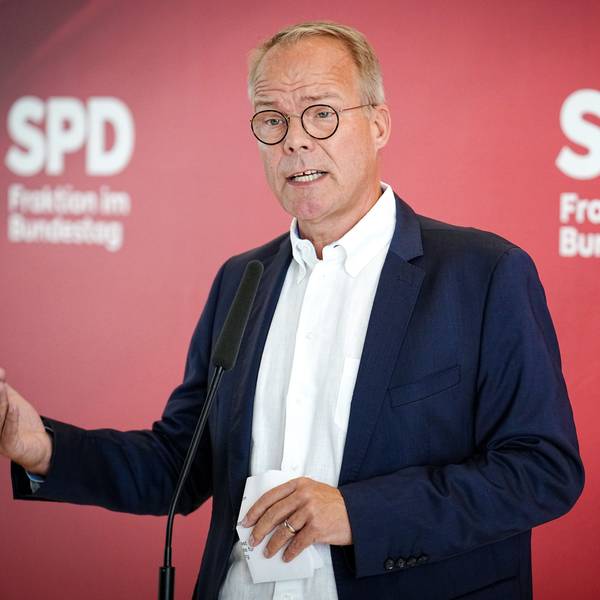 ARCHIV - 05.07.2022, Berlin: Matthias Miersch, stellvertretender SPD-Fraktionsvorsitzender, gibt eine Pressekonferenz zu Beginn der Fraktionssitzung seiner Partei.