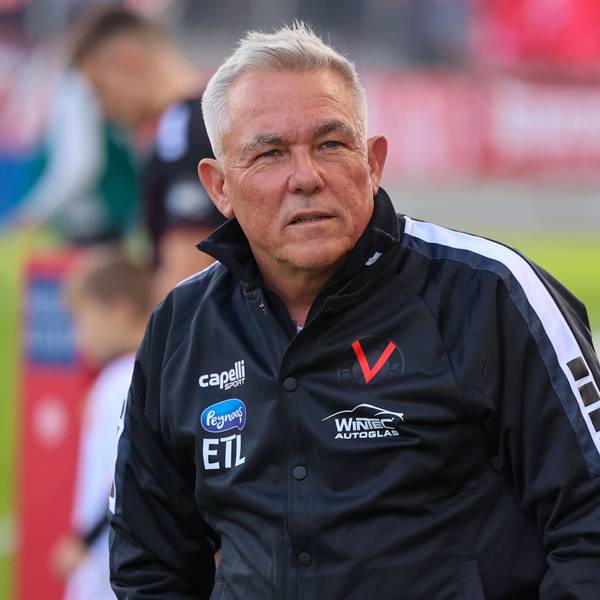 Olaf Janßen Rot-Weiss Essen - FC Viktoria Köln 05.10.2024 Olaf Janßen Trainer Köln Rot-Weiss Essen RWE, Rot Weiß Essen gegen FC Viktoria Köln am 05. Oktober 2024 im Stadion an der Hafenstraße Nordrhein-Westfalen / Deutschland / GER. Fußball, 9. Spieltag der 3. Liga Saison 2024/2025. Endstand: 2:1 vor 15.537 Zuschauern. *** Olaf Janßen Rot Weiss Essen FC Viktoria Köln 05 10 2024 Olaf Janßen Coach Köln Rot Weiss Essen RWE, Rot Weiß Essen vs FC Viktoria Köln on October 05, 2024 at Stadion an der Hafenstraße Nordrhein Westfalen Germany GER Soccer, Matchday 9 of the 3 Liga Season 2024 2025 Final Score 2 1 in front of 15 537 spectators