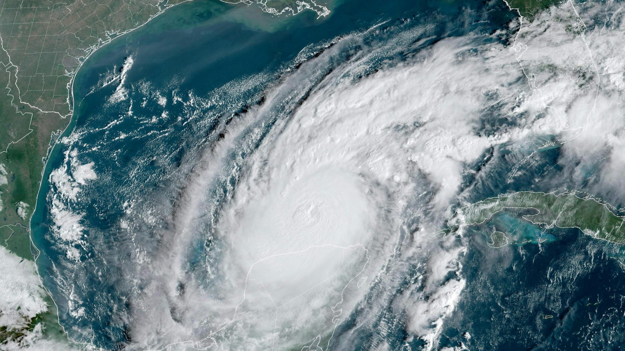 Der Hurrikan „Milton“ rollt auf die US-Ostküste zu. Es könnte laut Prognosen einer der „schlimmsten Stürme“ seit Jahrzehnten werden.