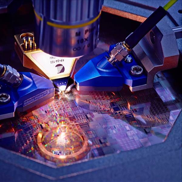 Funktionsprüfung für Höchstfrequenz-Chips für RADAR und THz-Sensoren