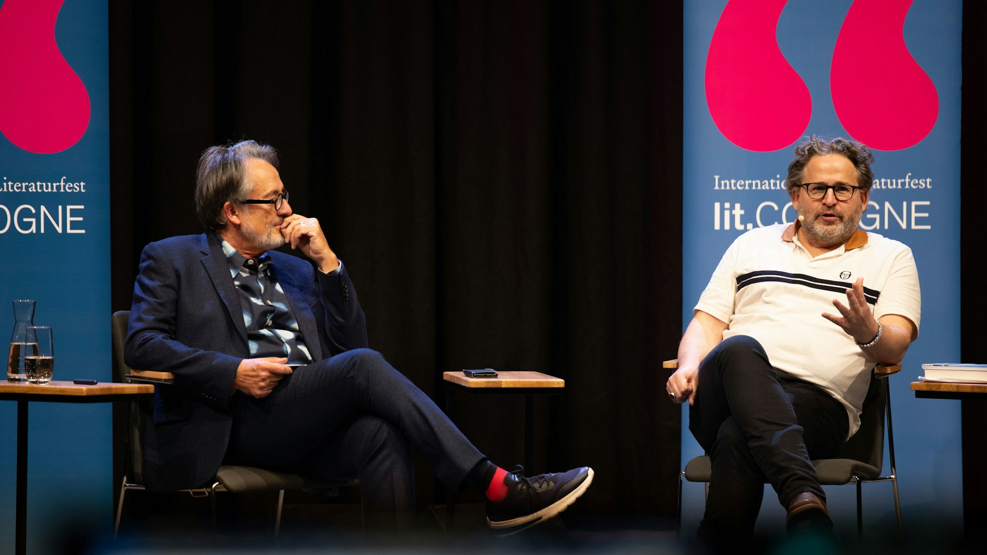 Gerd Scobel (links) im Gespräch mit Wolfram Eilenberger auf der lit.Cologne02024
Eilenberger.