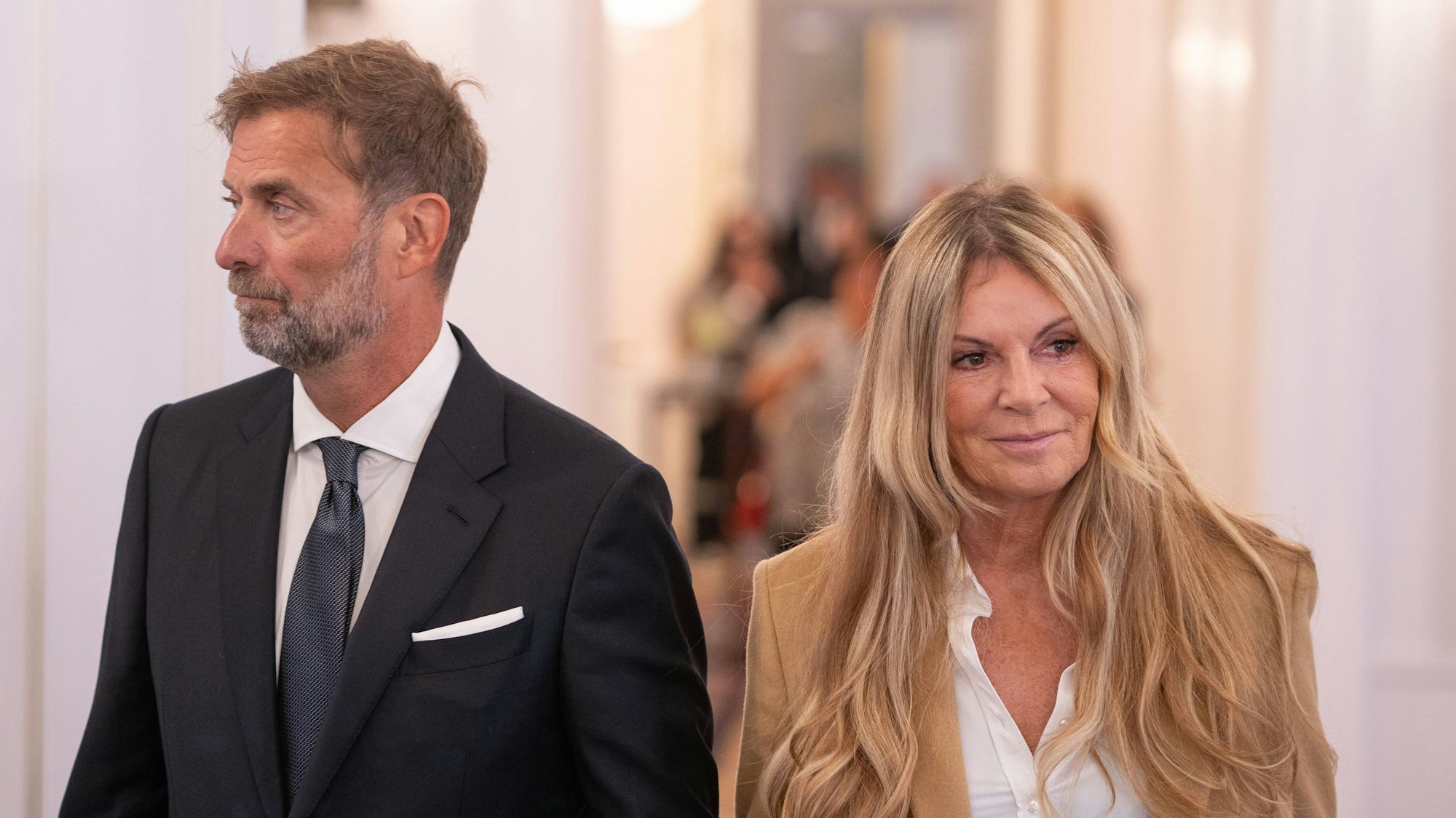 Jürgen Klopp mit Ehefrau Ulla Sandrock im Schloss Bellevue.