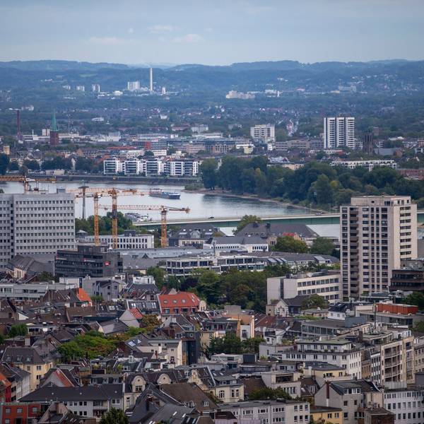 Das Bild zeigt einen Panorama-Blick über Köln.