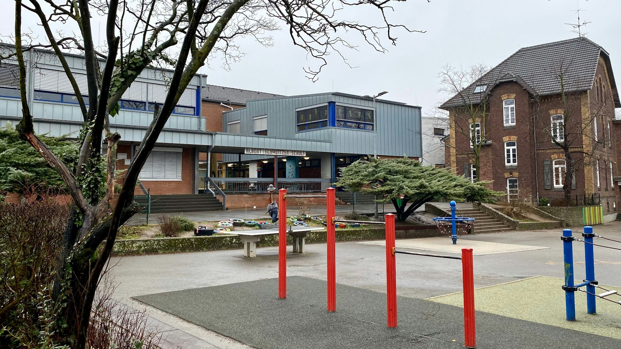 Zu sehen ist die Albert-Schweitzer-Schule.