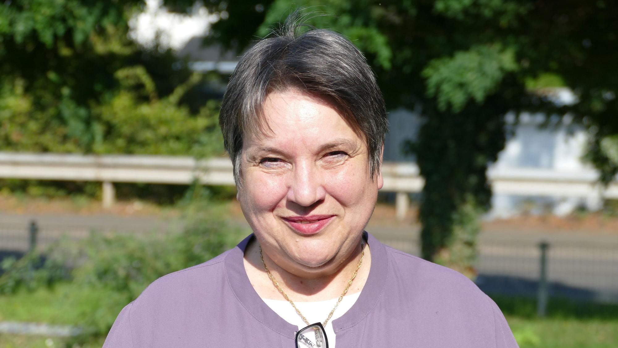 Gabi Aubele ist Vorsitzende des Vereins Straßenkatzen Bonn/Rhein-Sieg.