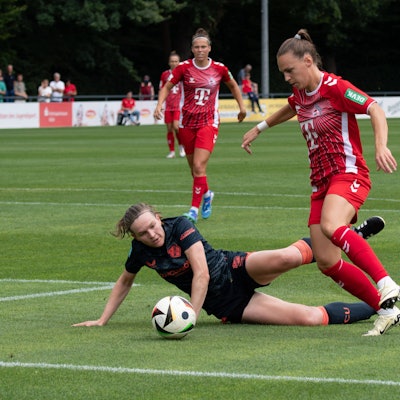Cologne, Germany, August 17th 2024 Ilse van der Zanden 22 Utrecht and Dora Zeller 19 Köln in action during the friendly match between 1. FC Köln and Utrecht at RheinEnergieSportpark Rasenplatz, Germnay. Qianru Zhang / SPP Qianru Zhang / SPP PUBLICATIONxNOTxINxBRAxMEX Copyright: xQianruxZhangx/xSPPx spp-en-QiZhSp-DSC_4062-Enhanced-NR