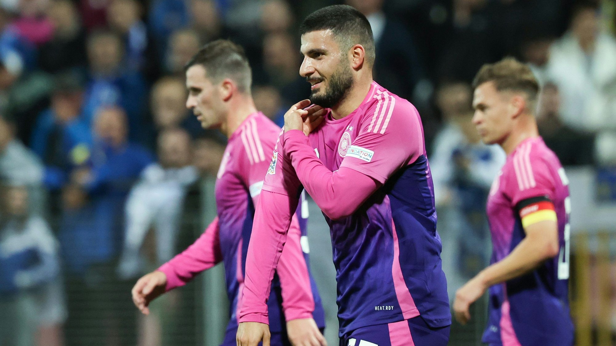 Deutschlands Deniz Undav (2vl) jubelt nach seinem zweiten Treffer zum 0:2.