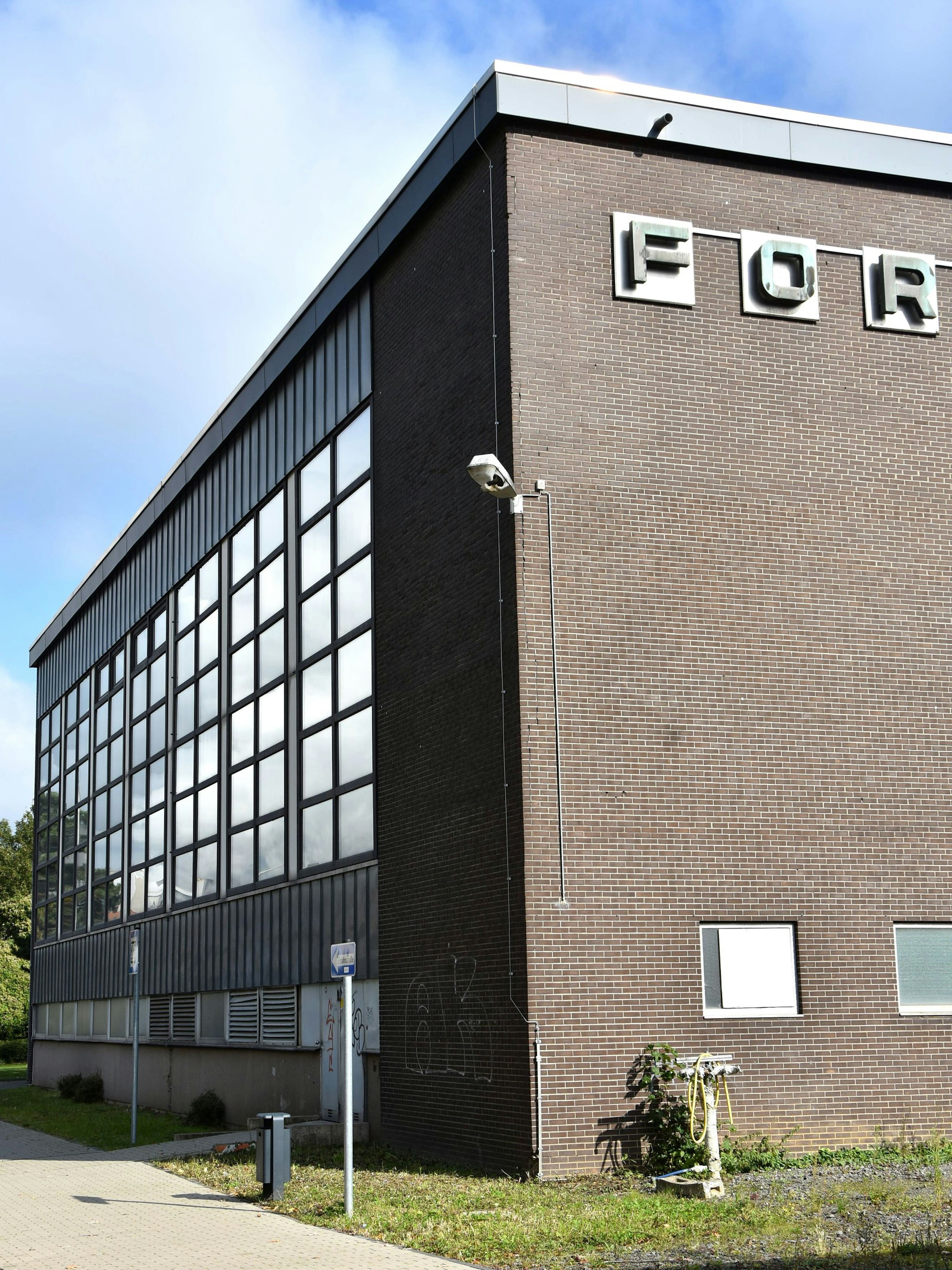 Das Bild zeigt das Gebäude des Fortunabades.