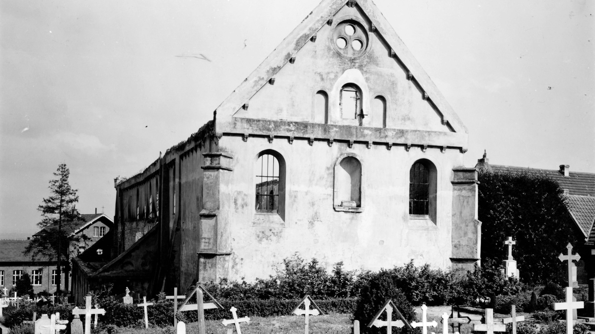 Kein Glas, kein Dach, kein Turm. So sah die Kirche aus.