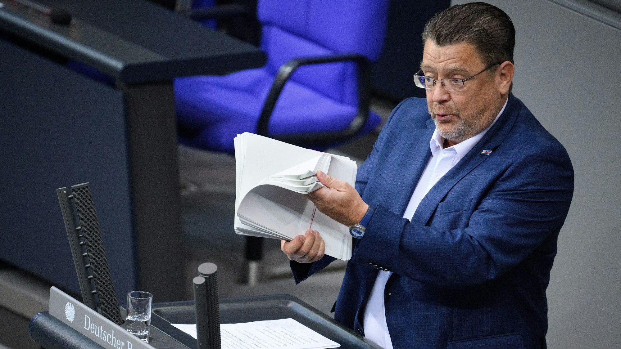 Stephan Brandner (AfD) spricht in der Plenarsitzung im Deutschen Bundestag.