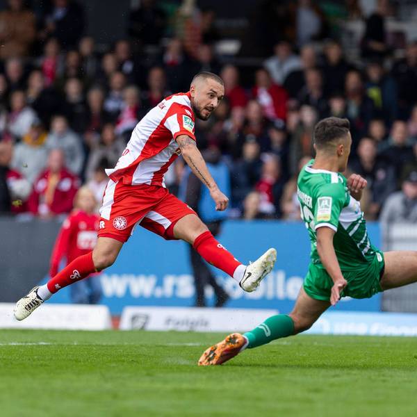 RECORD DATE NOT STATED Regionalliga West Fortuna Köln - Rot-Weiß Oberhausen, 12.10.2024 Stipe Batarilo Fortuna Köln, 8 erzielt das Tor zum 1:0. Regionalliga West, Fortuna Köln - Rot-Weiß Oberhausen, 11. Spieltag, am 12.10.2024, Südstadion, Köln *** Regionalliga West Fortuna Köln Rot Weiß Oberhausen, 12 10 2024 Stipe Batarilo Fortuna Köln, 8 scores the goal for 1 0 Regionalliga West, Fortuna Köln Rot Weiß Oberhausen, matchday 11, on 12 10 2024, Südstadion, Cologne Copyright: xBEAUTIFULxSPORTS/Meuselx