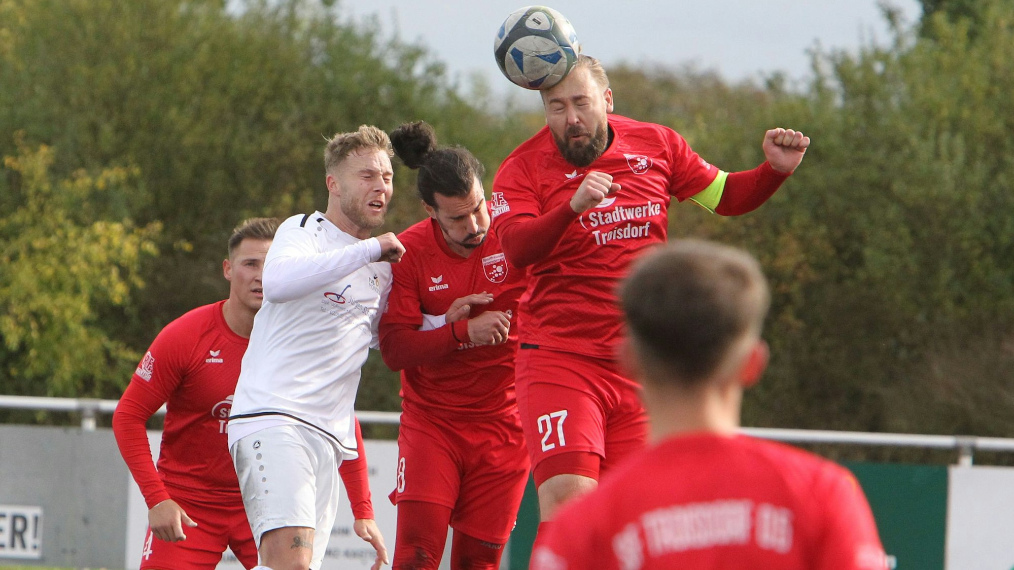 Marcel Wiemer (am Ball)