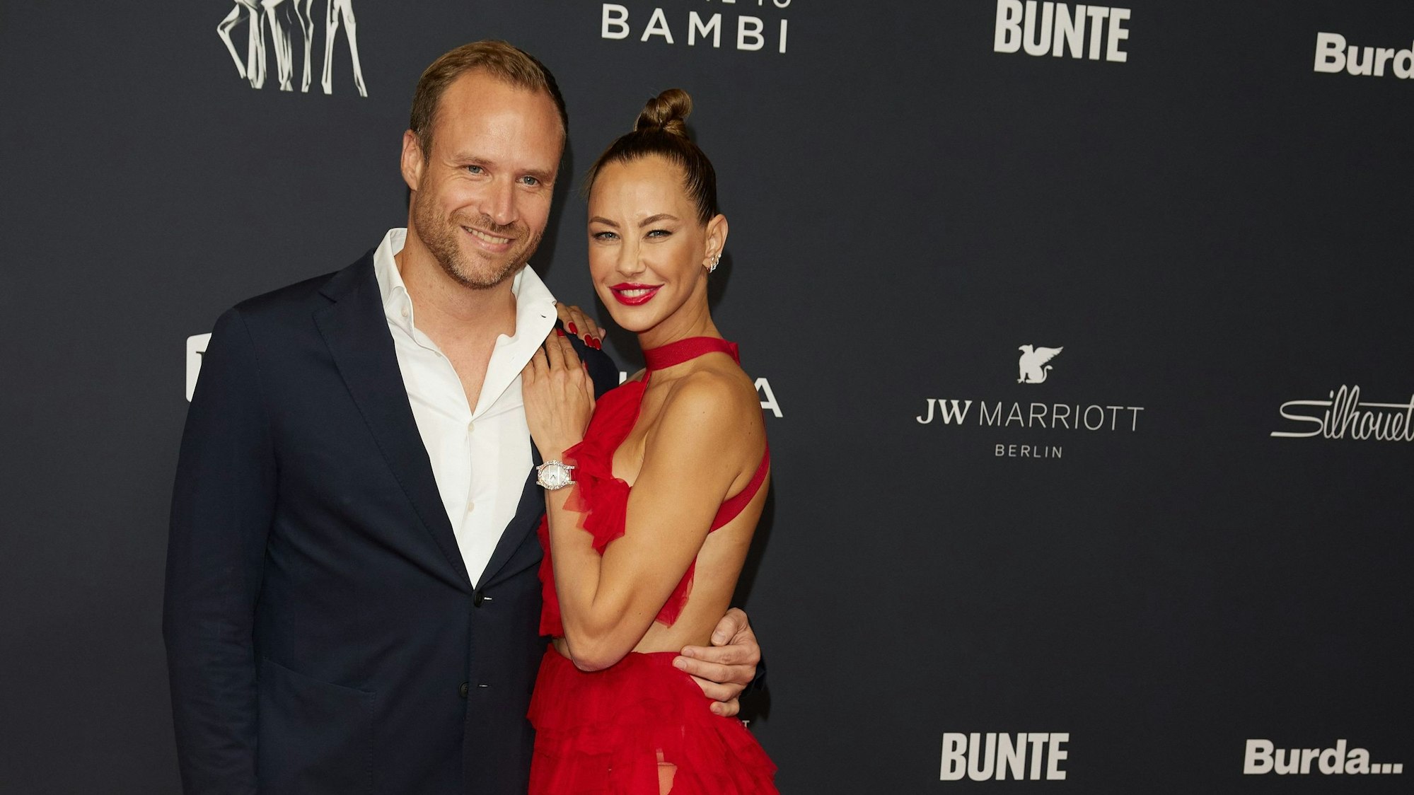 Alessandra Meyer-Wölden und der Kölner Unternehmer Alexander Müller bei ihrem ersten gemeinsamen öffentlichen Auftritt auf einer Spendengala.