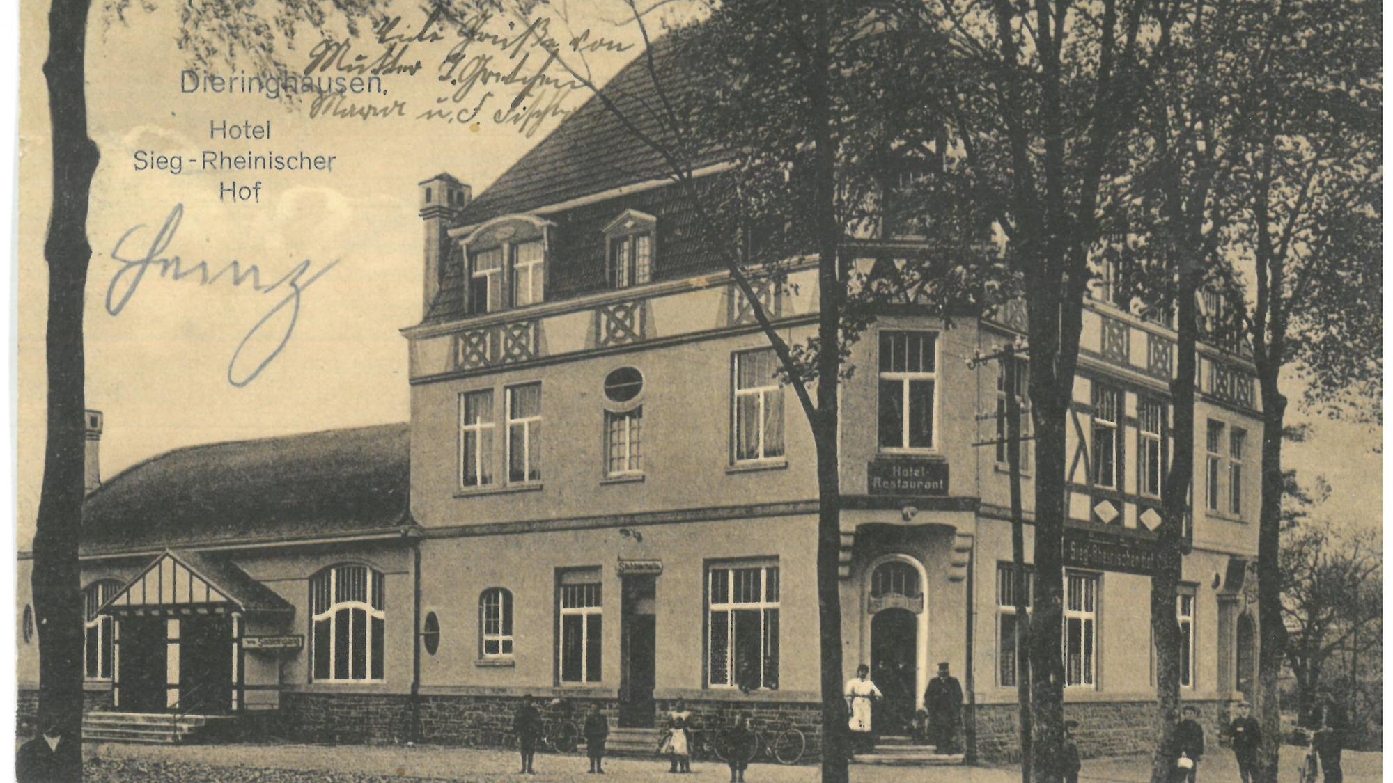 Historisches Foto: Blick auf den Rheinischen Hof in Dieringhausen.