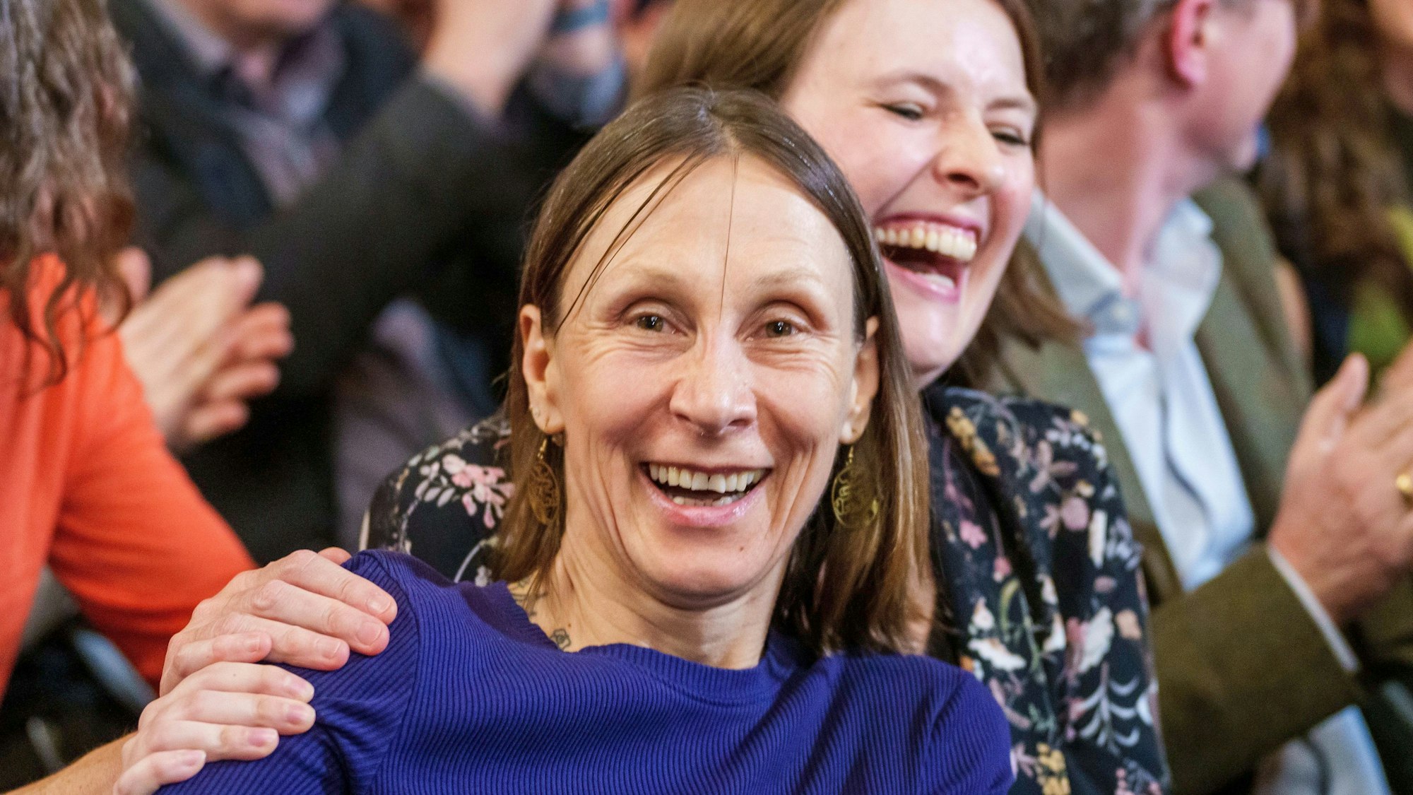 Für ihren Roman ·Hey guten Morgen, wie geht es dir?· erhält die Autorin Martina Hefter den Deutschen Buchpreis 2024.