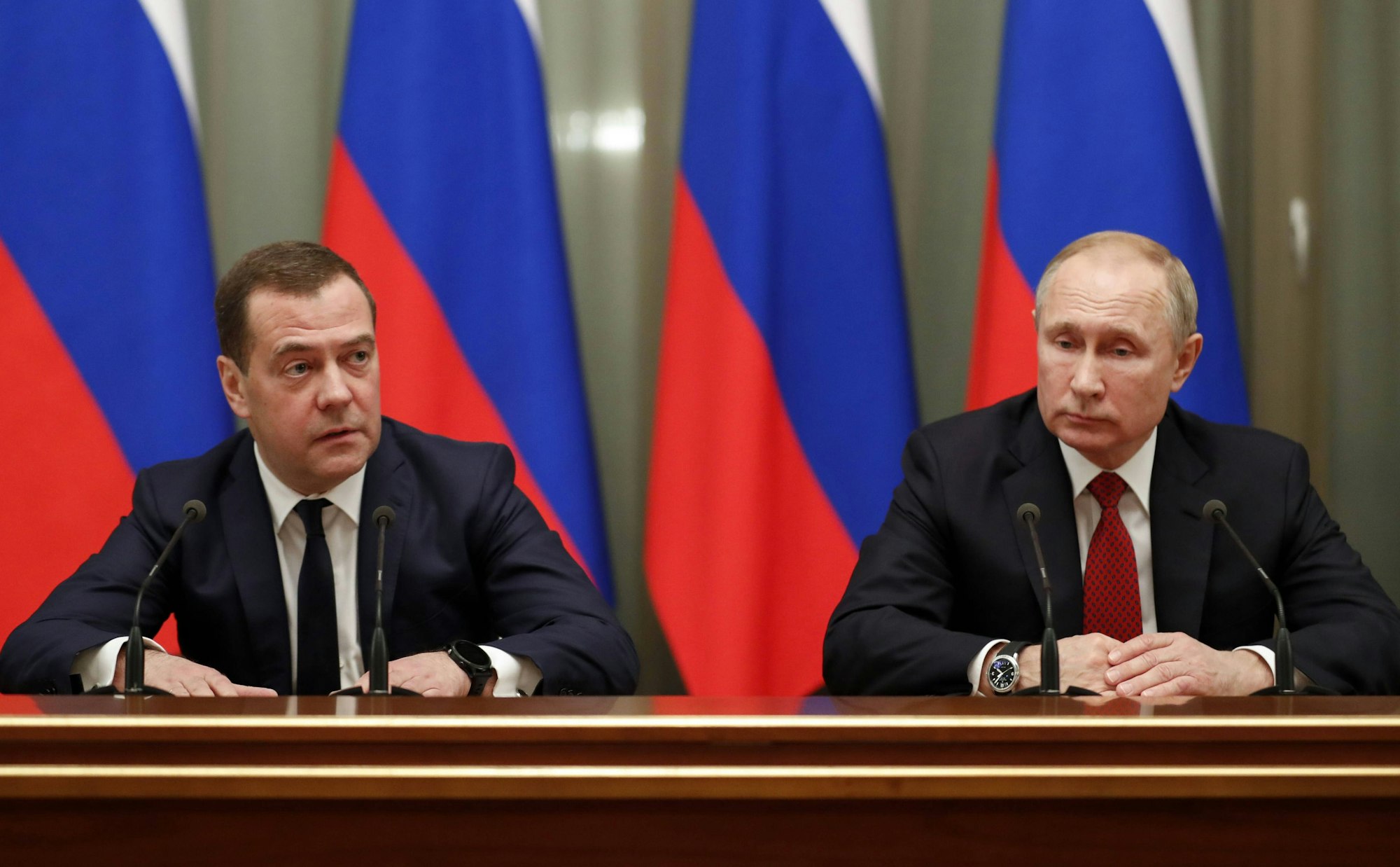 Dmitri Medwedew zusammen mit Kremlchef Wladimir Putin. (Archivbild)