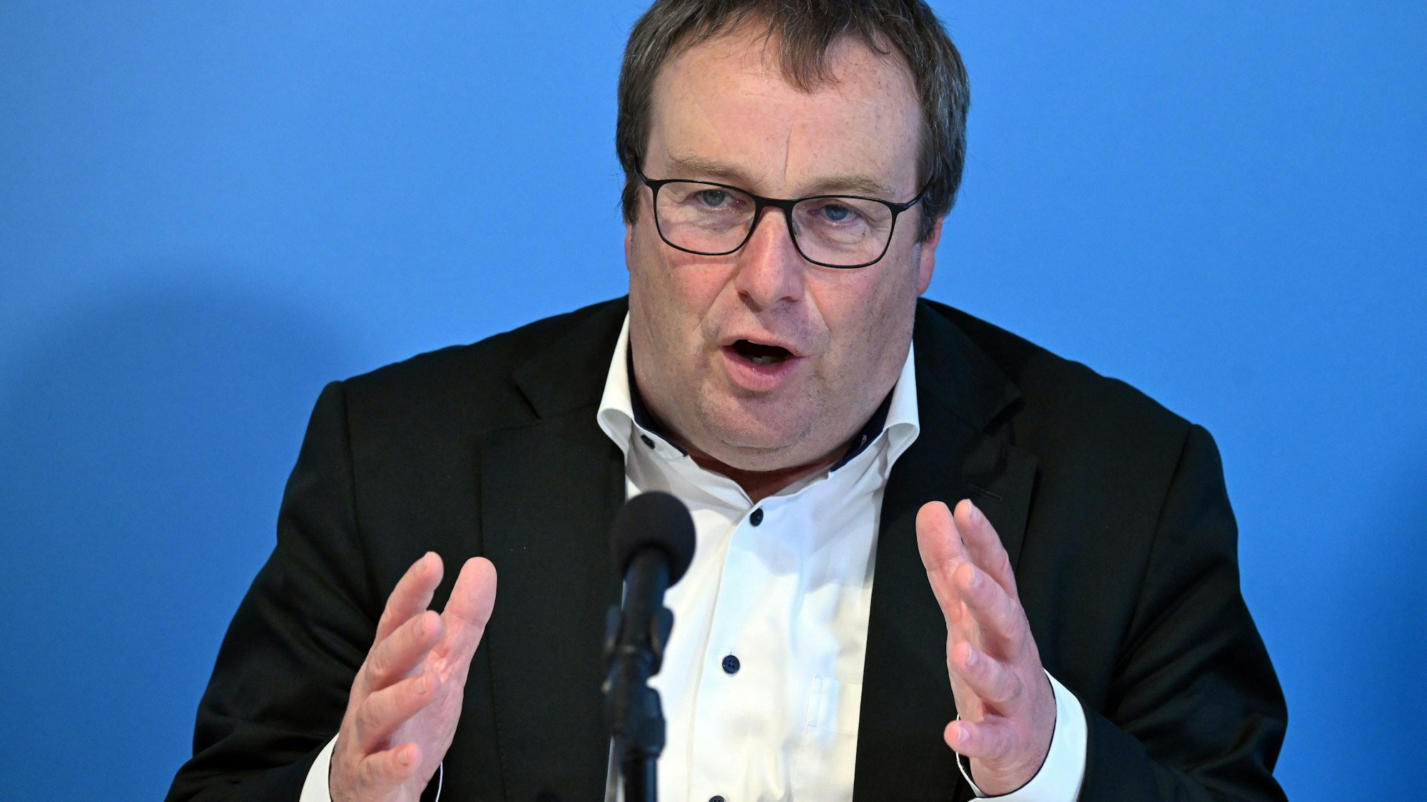 Oliver Krischer, (Bündnis 90/Die Grünen), Minister für Umwelt, Naturschutz und Verkehr