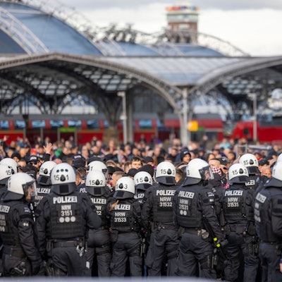 10.10.2024
Köln, NRW
Polnische Hooligans ziehen durch Köln