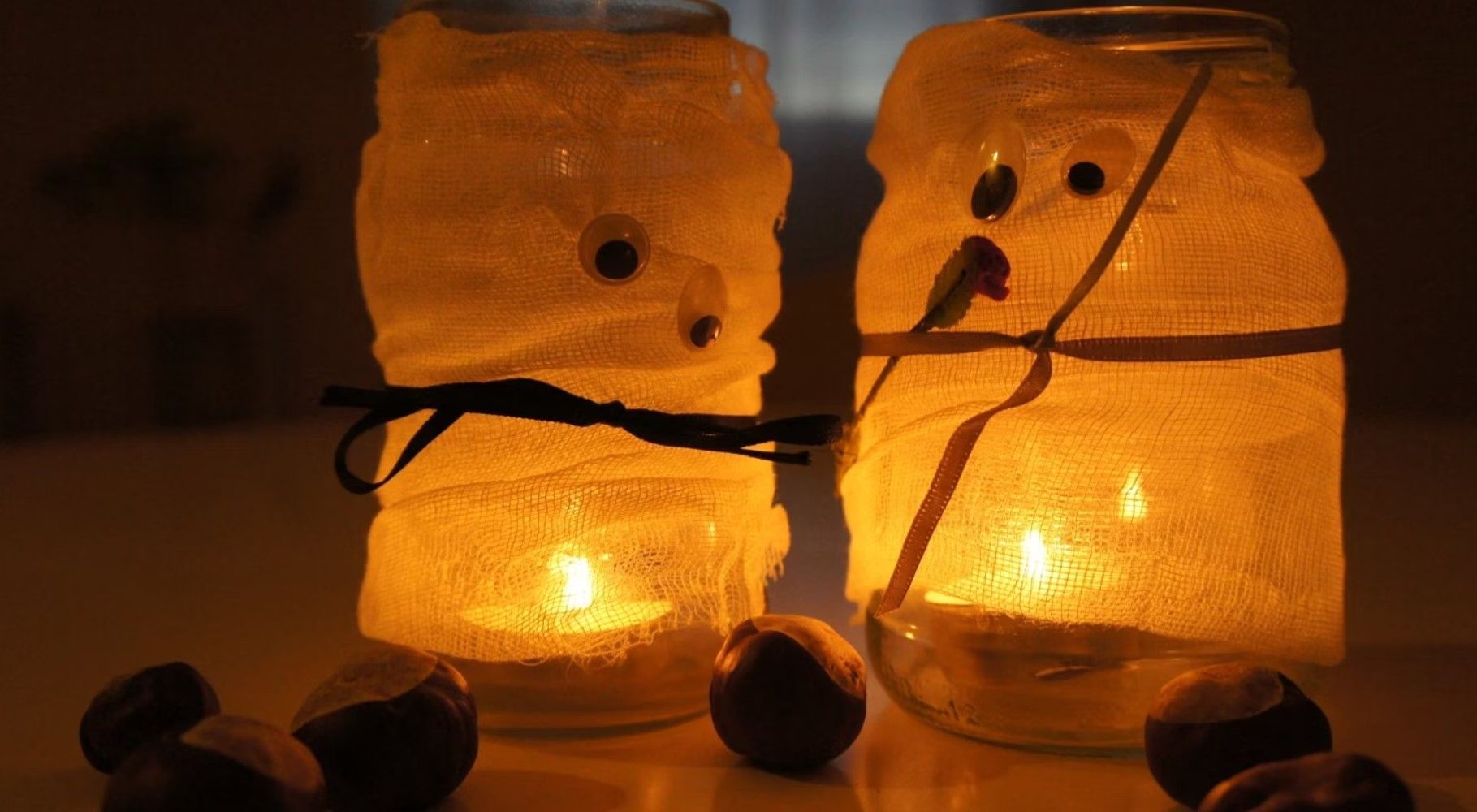 Halloween-Deko kann man auch gut selbst basteln. (Symbolbild)