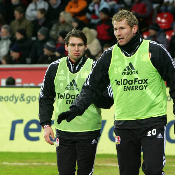 Patrick Helmes (l) und Lukas Sinkiewicz (r) bei Bayer 04 Leverkusen.