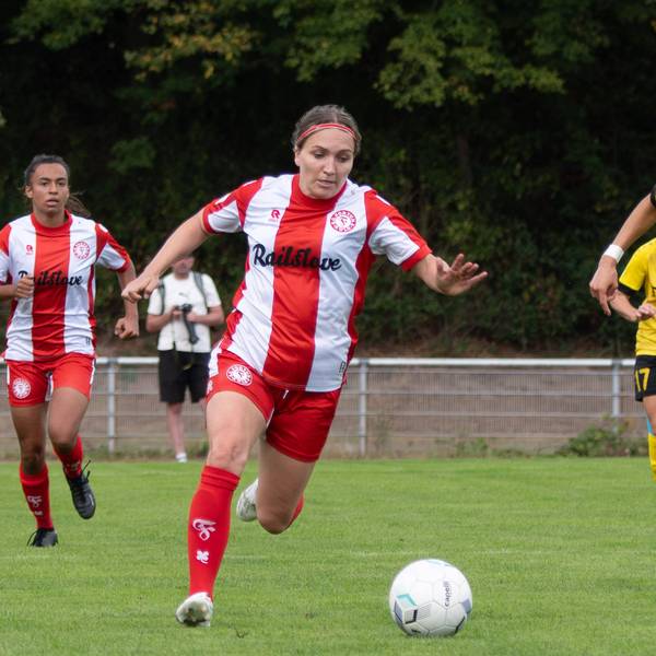 Cologne, Germany, September 8th 2024: Svenja Streller 16 Fortuna Köln goes forward during the DFB Pokal match between Fortuna Köln and SV 67 Weinberg at BZA Chorweiler, Merianstraße in Cologne, Germany. QIANRU Qianru Zhang/SPP PUBLICATIONxNOTxINxBRAxMEX Copyright: xQianruxZhang/SPPx spp-en-QiZh-DSC_0458-Enhanced-NR