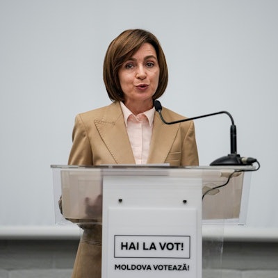21.10.2024, Moldau, Chisinau: Maia Sandu, Präsidentin von Moldau, spricht zu den Medien während einer Pressekonferenz nach Schließung der Wahllokale für die Präsidentschaftswahlen und das Referendum darüber, ob der Weg des Landes in die Europäische Union in der Verfassung verankert werden soll.
