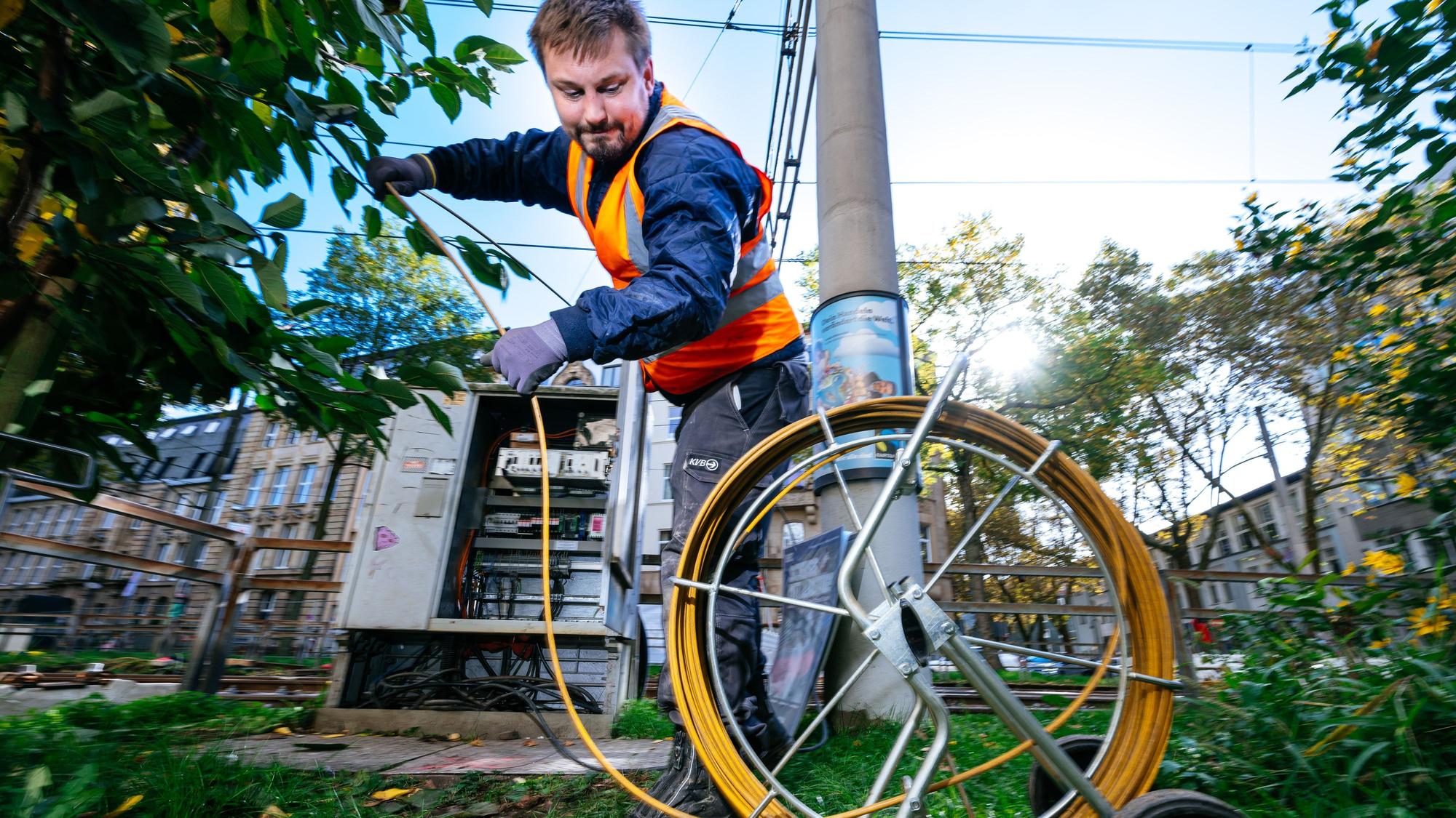 In der letzten Woche der Sanierungsarbeiten kümmerten sich die KVB auch um die Signaltechnik.
