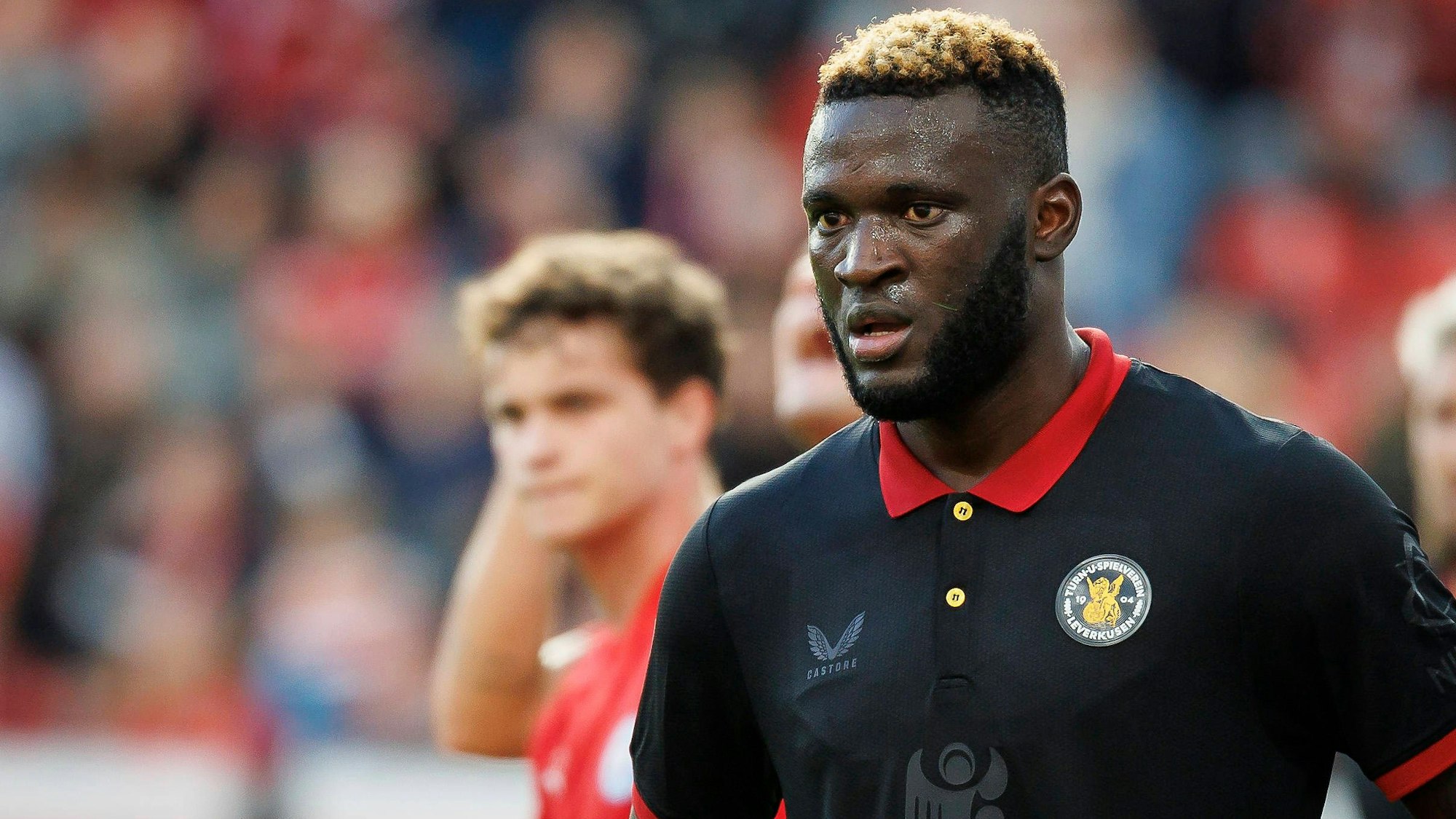 Ist nach seinem schweren Verkehrsunfall am Sonntag Gesprächsthema Nummer eins: Victor Boniface.