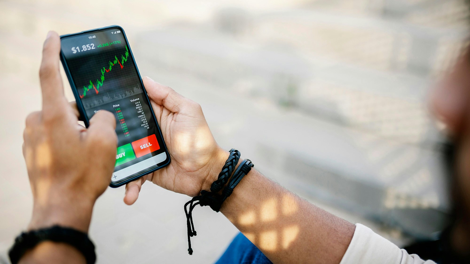 Ein Handy mit einem Graphen.