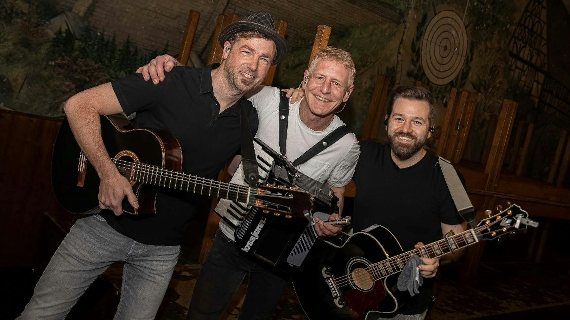 Loss Jonn alias (von links:) Christoph Rüßmann, Markus Remmel und Stefan Frösler tischen den Jecken zum Sessionsstart gleich zwei neue Titel auf.