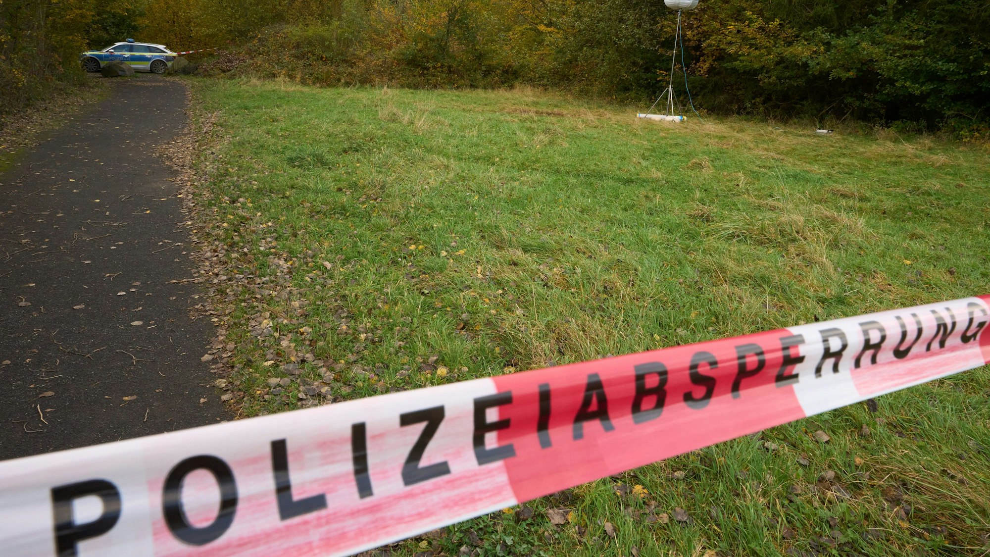 Ein Absperrband der Polizei.