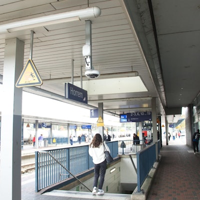 Das Foto zeigt das Bahnhofsgleis am Bahnhof Horrem.