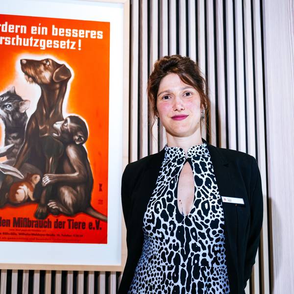Kuratorin Fanny Haker hat die Ausstellung aus 174 Exponaten zusammengestellt.