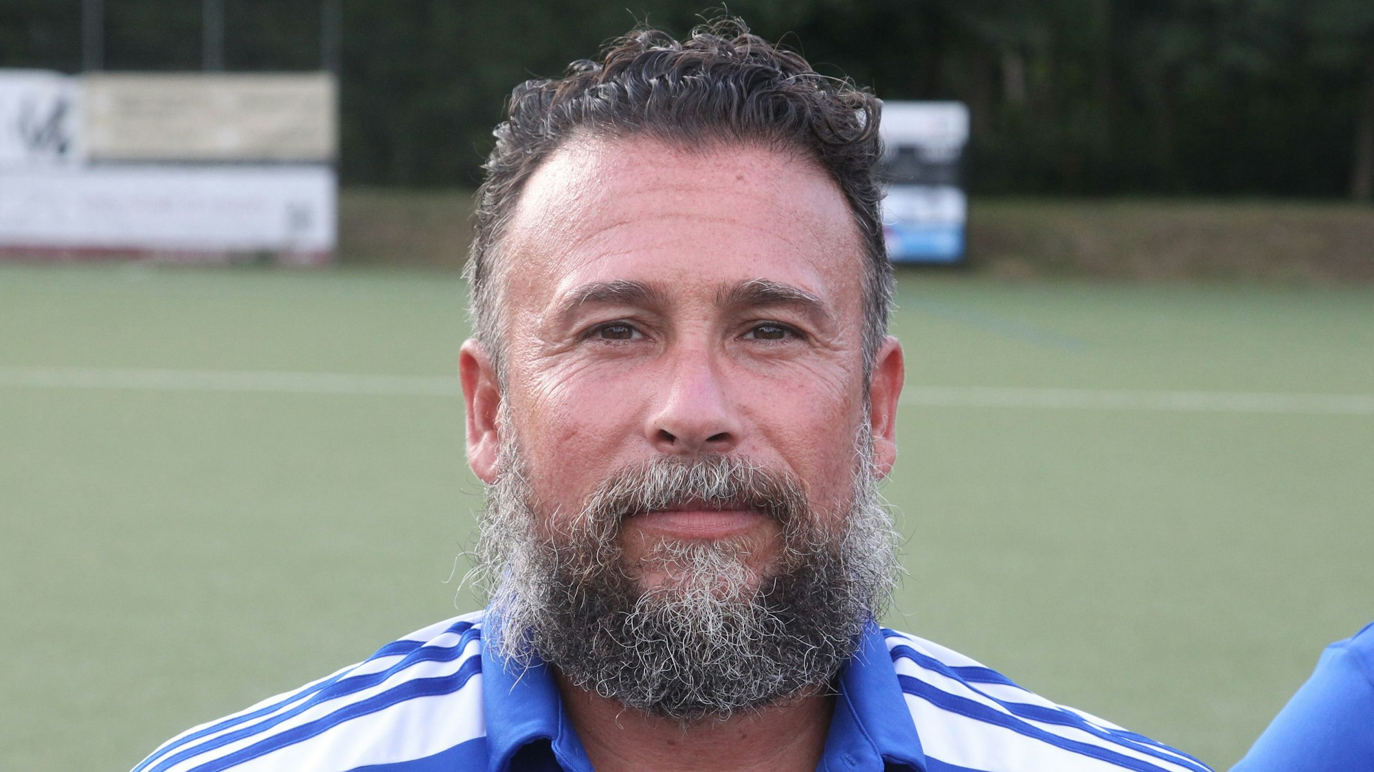 Trainer Fernando Sanchez-Cortes vom SV Hellas Troisdorf